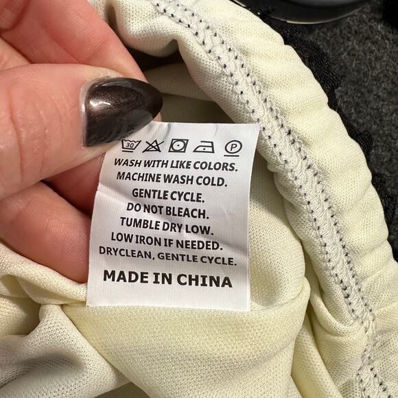 Women's Sheer Abstract Midi  Ruffle Bottom Skirt, Size M, NWOT - Picture 4 of 6